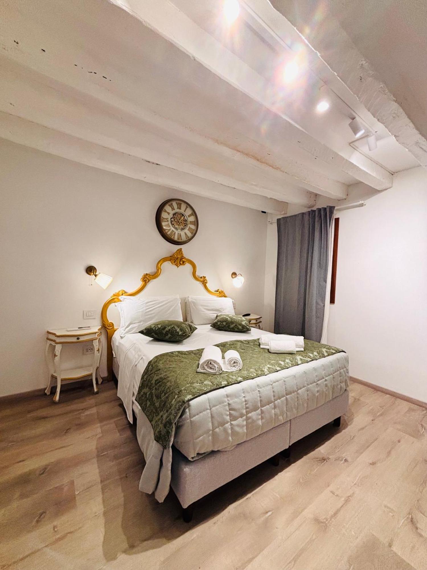 Al Canal Regio - Guest House Венеція Екстер'єр фото
