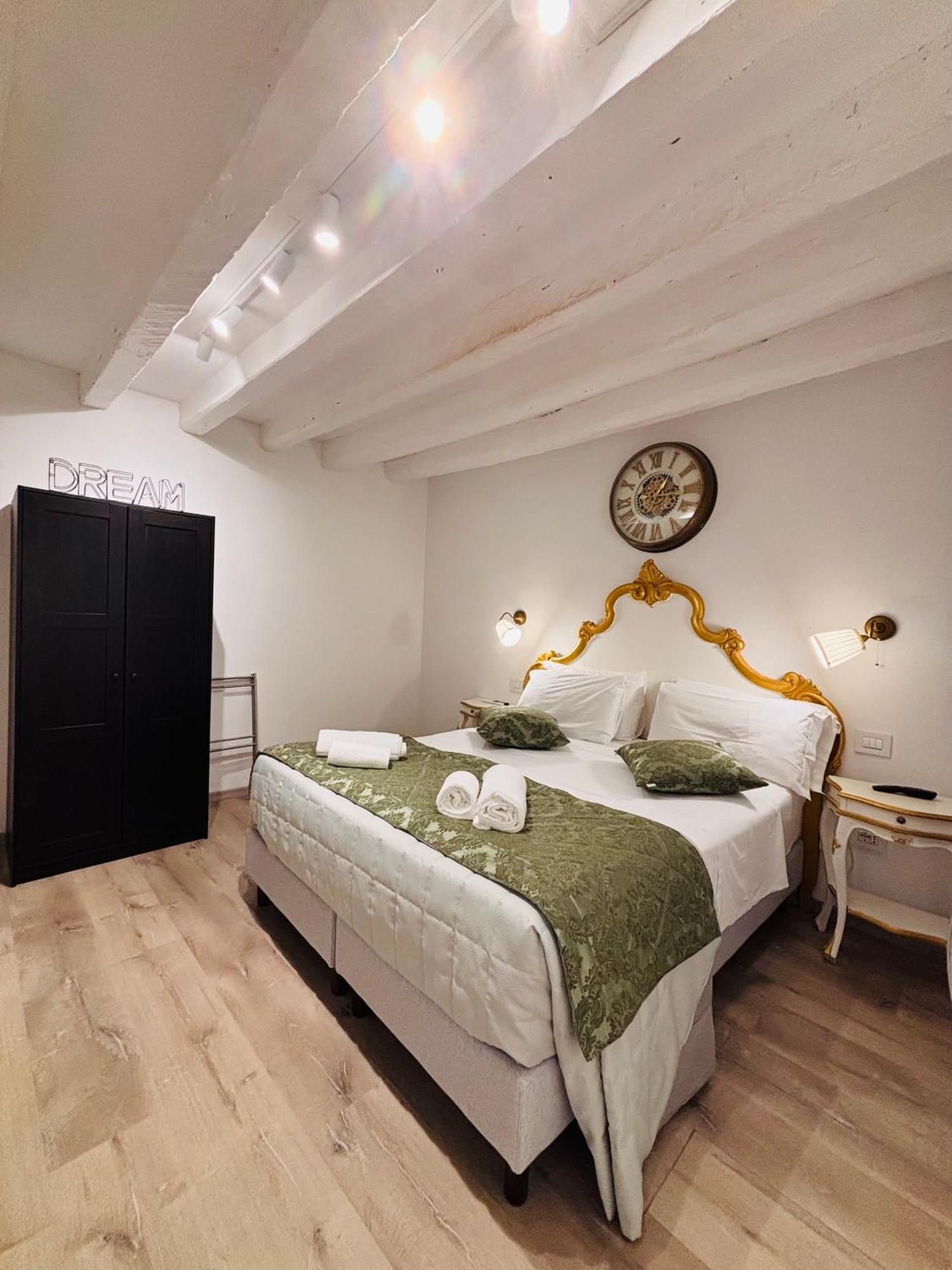 Al Canal Regio - Guest House Венеція Екстер'єр фото