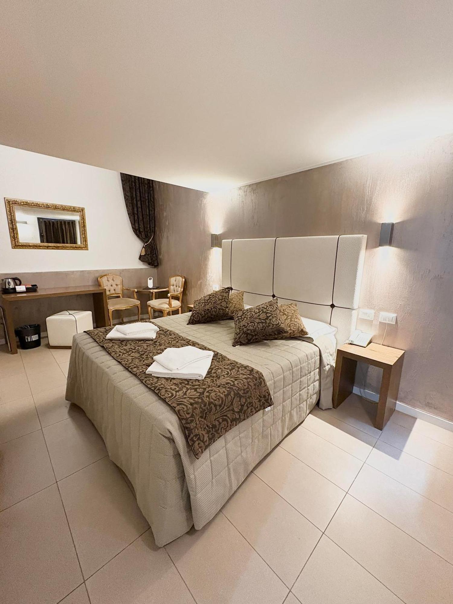 Al Canal Regio - Guest House Венеція Екстер'єр фото